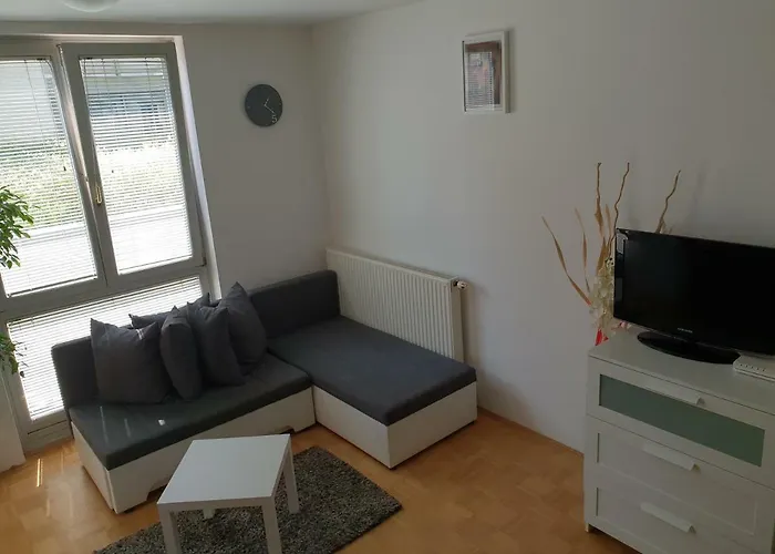 Victoria * Λιουμπλιάνα